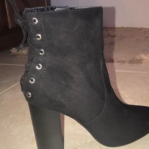 Never worn black boots!
